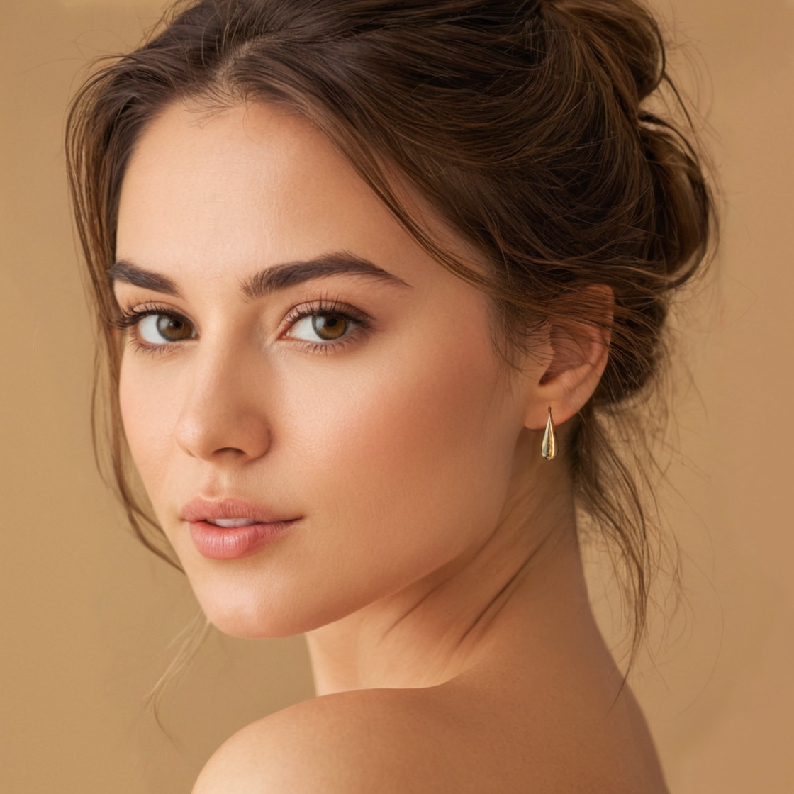 Gold stud earrings - little drops