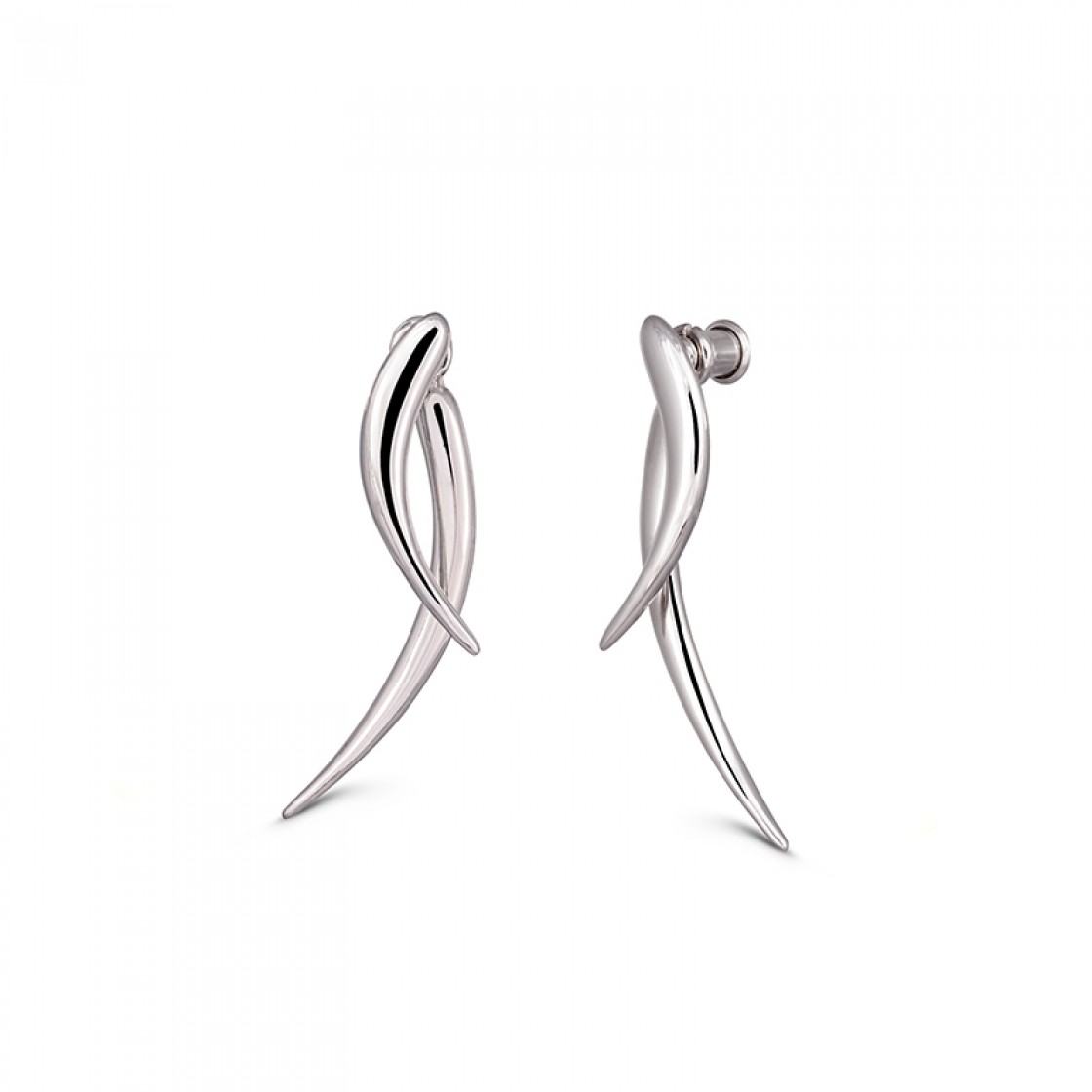 A bold statement piece. Double sided earrings that complement your look with their elegant and unique design