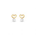 Delicate earrings with a pearl and a heart